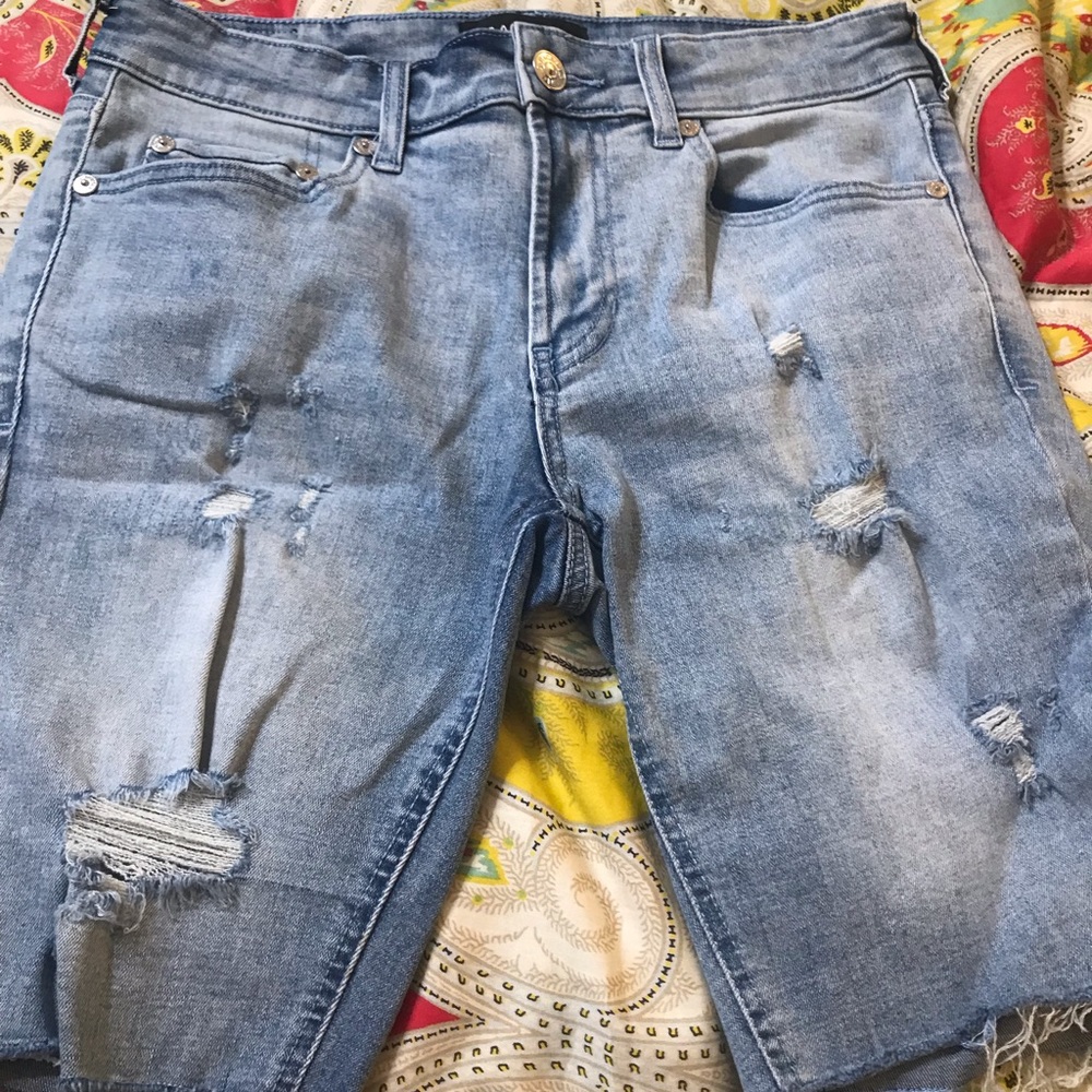 PacSun distressed  jean shorts.